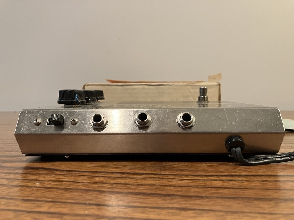 Electro Harmonix Memory Man Delay Chorus Vintage Effect Pedal Box Instructions