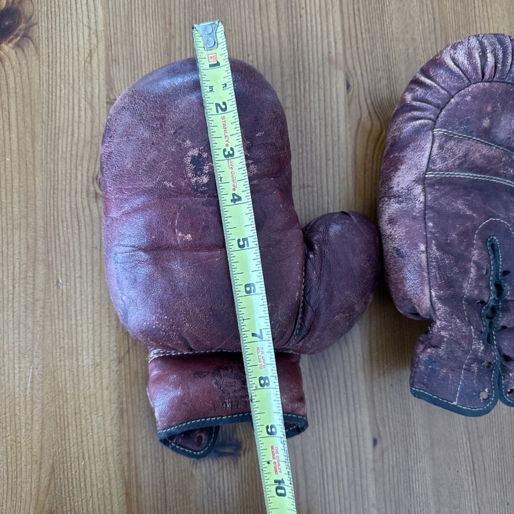 Shure Winner Vintage Boxing Gloves