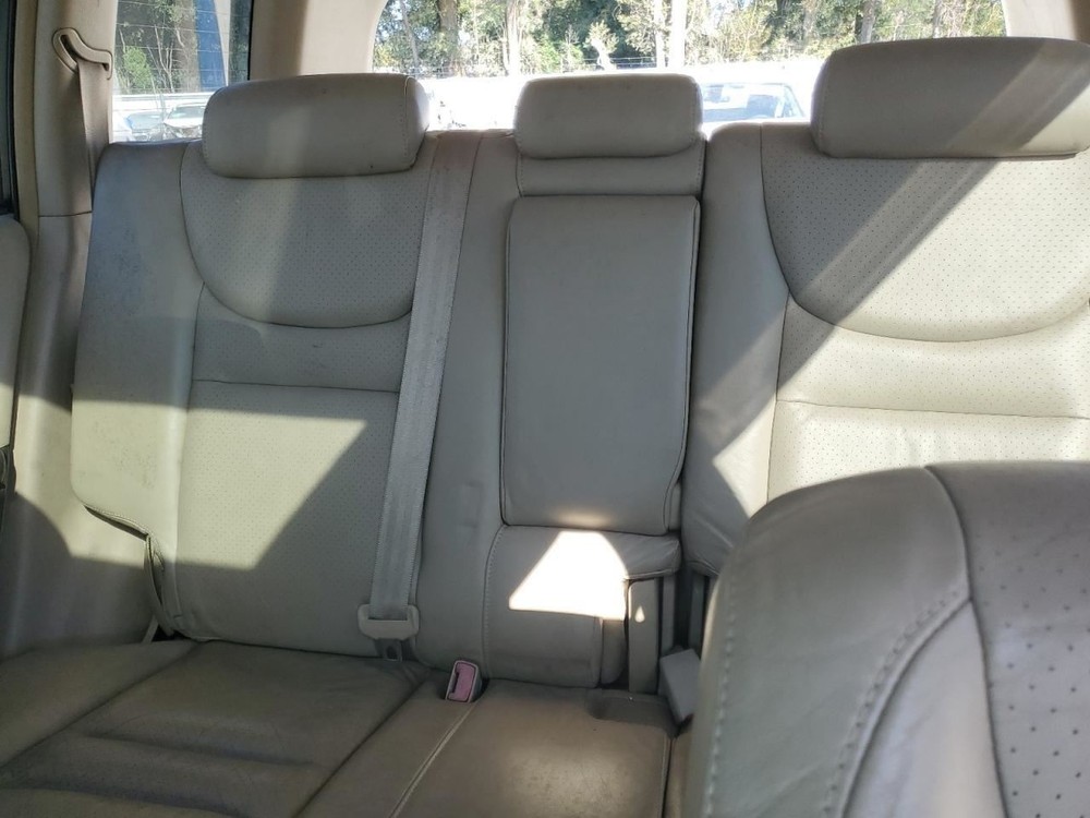 HIGHLANDR 2002 Glove Box 4906747