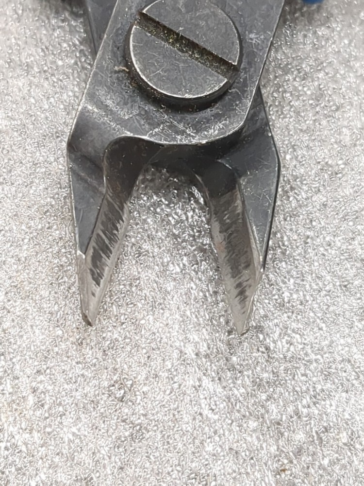 Xuron 9200 Tapered Head Micro-Shear® Flush Cutter