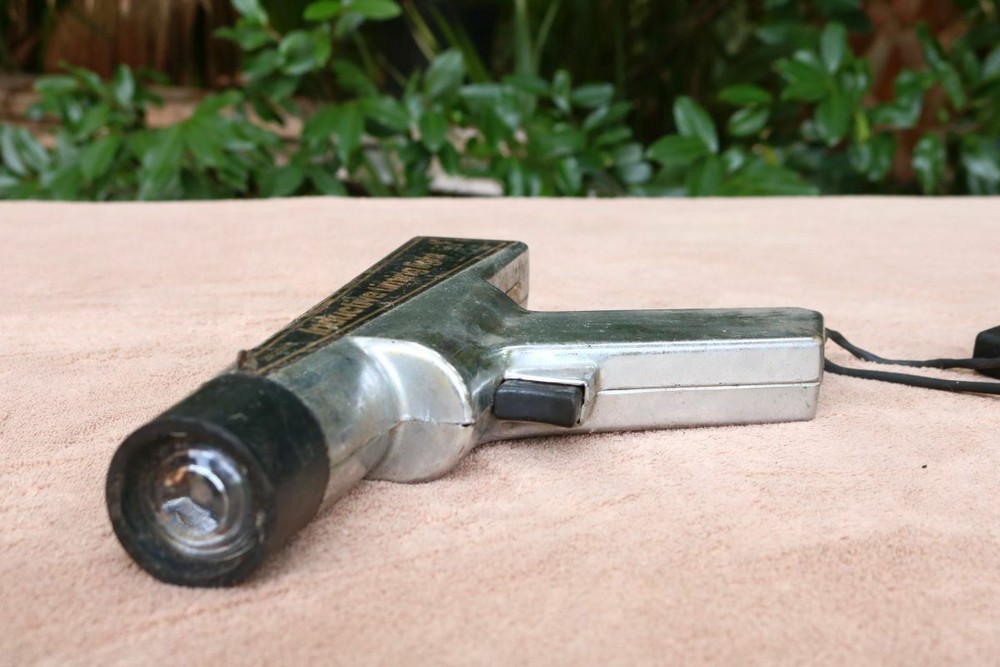 TESTED Vintage Silver INDUCTIVE TIMING LIGHT w Cables (one Clamp BROKEN) box IB