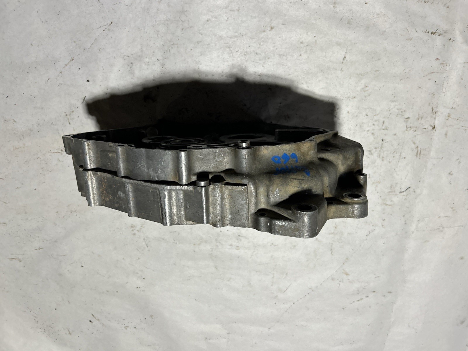 01-05 YAMAHA RAPTOR 660 660R OEM ENGINE MOTOR RIGHT SIDE CRANKCASE HALF BLOCK