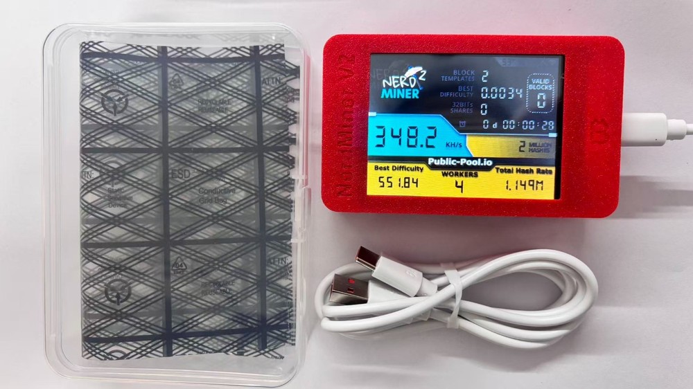 Nerdminer V2-Upgraded  Speed Boost  Fullscreen  Bitcoin  Miner Nerd Miner  （Red）