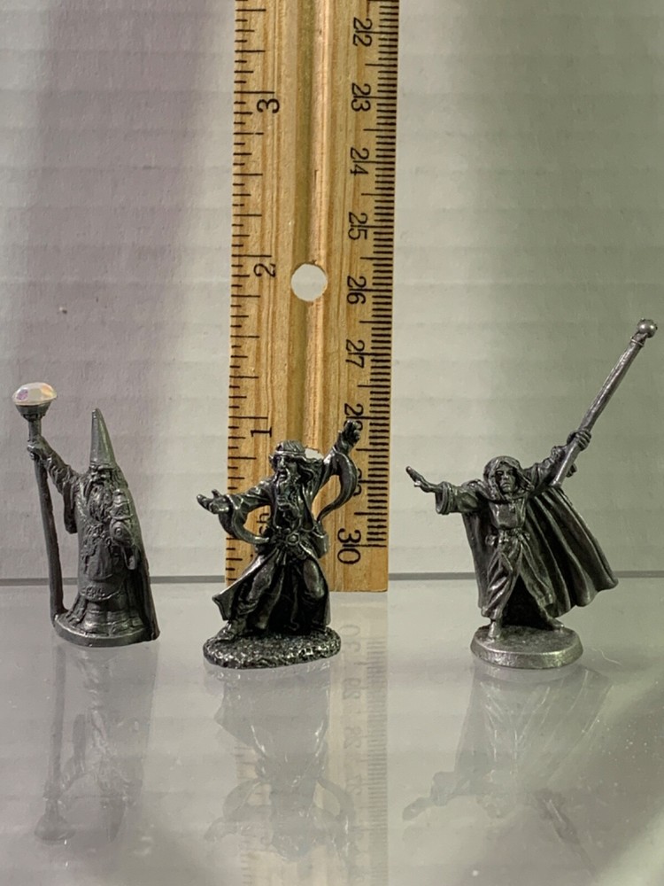 The Beginner's Guide to the Wizard Advanced D&D 2nd Ed. Plus 3 Pewter Wizards