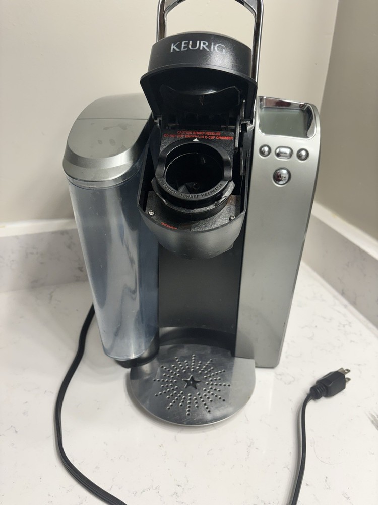 Keurig Platinum B70 Pod Coffee Machine Silver