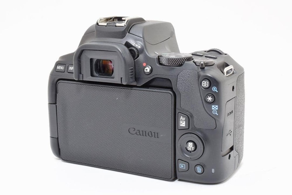 Canon EOS KiSX10 874716