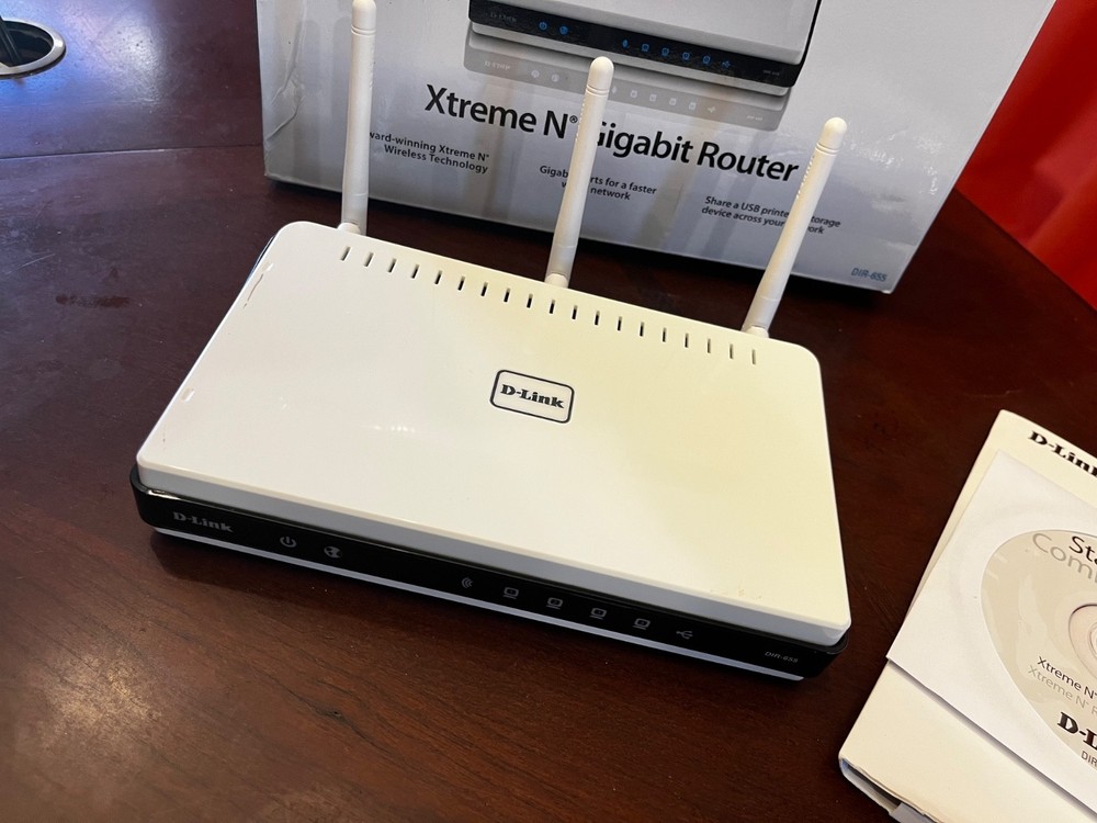 D-Link DIR-655 Xtreme N Gigabit Wireless Router White
