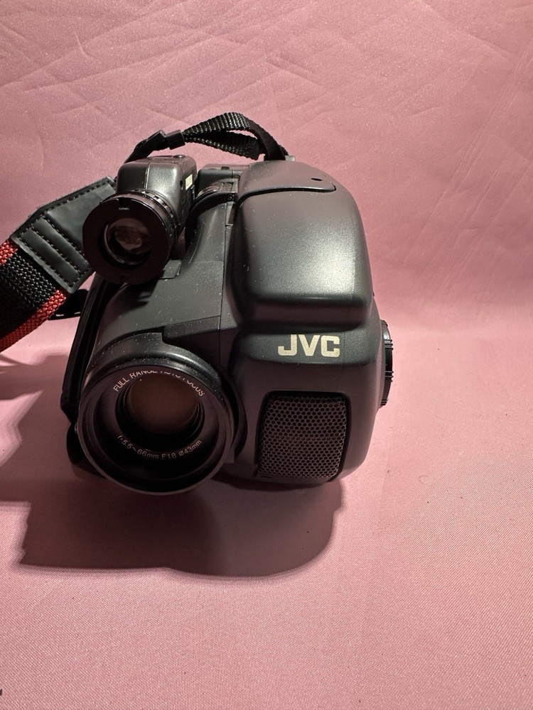 JVC GR-AX40 Compact VHS Camcorder - UNIT ONLY