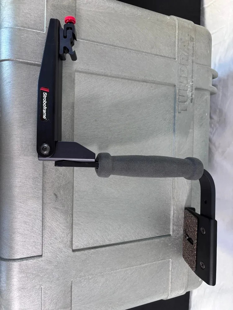 Stroboframe Quickflip Metal Flash Bracket-Untested
