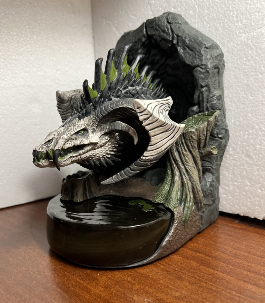 Dungeons & Dragons: Bookends - Black Dragon