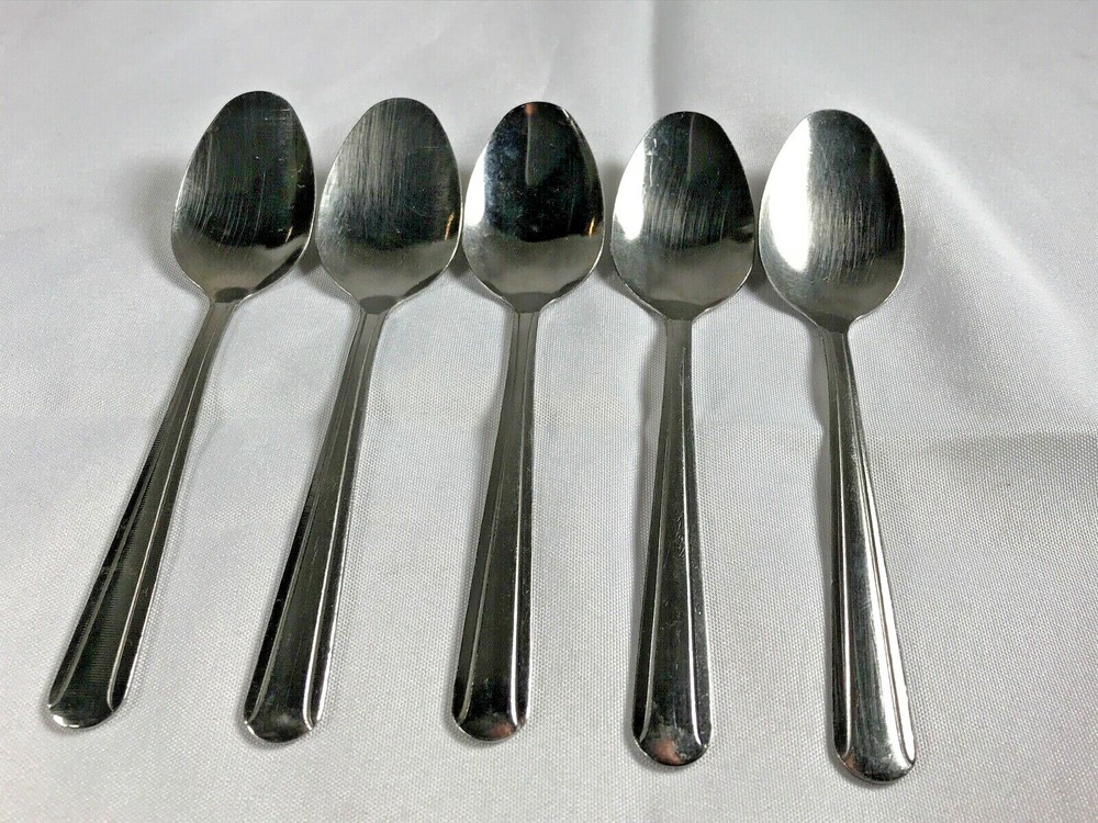 Set of 15 Qualite Dominion Silverware Dinner Flatware Serving for 5