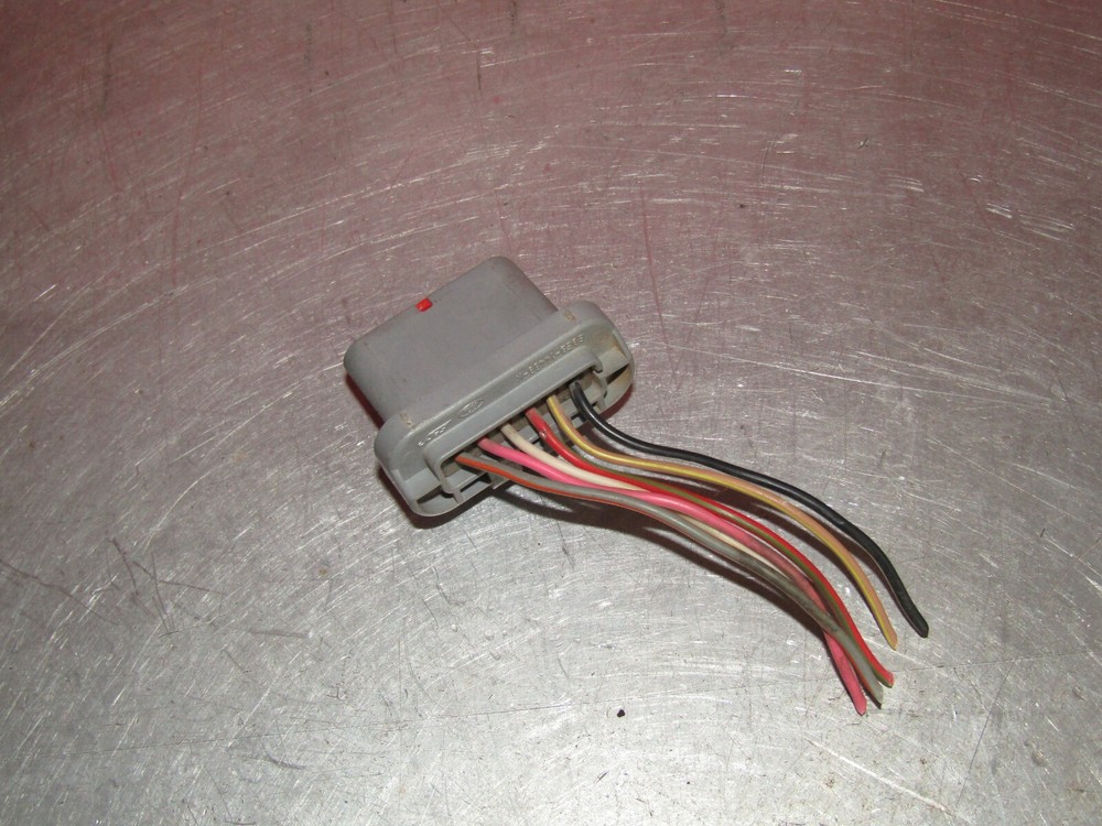 1994-1996 Ford E150 Econoline 5.0L OEM ignition control module connector 95 96