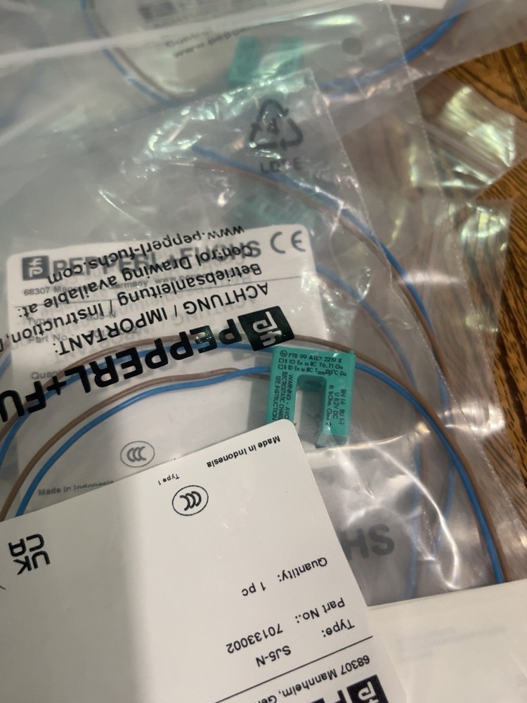 1PCS NEW SJ5-N 70133002 Sensor