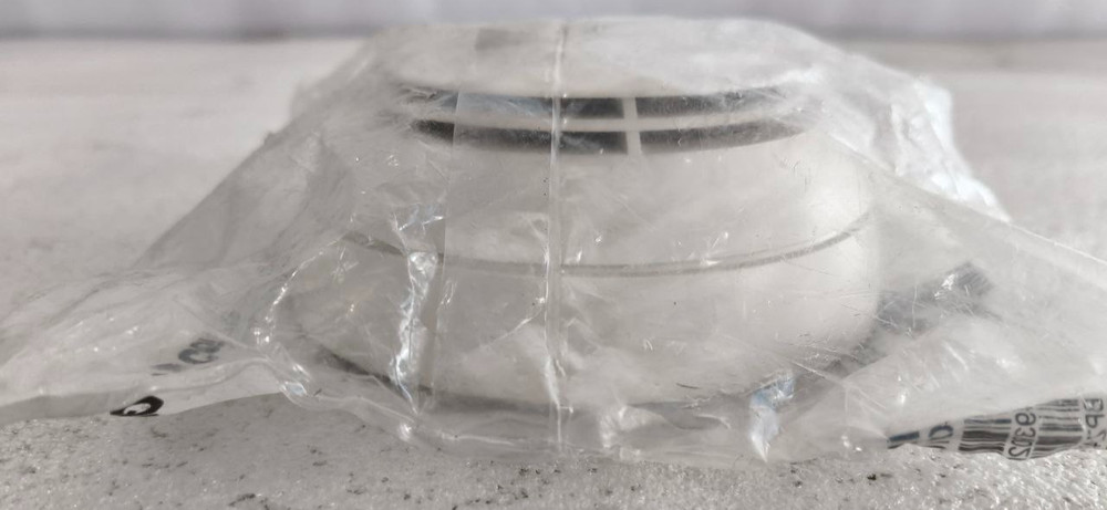 SIEMENS Smoke Detector NEW DO1101A