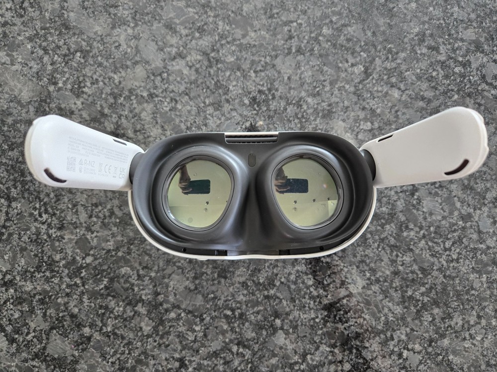 META QUEST 3 512GB HEADSET R10