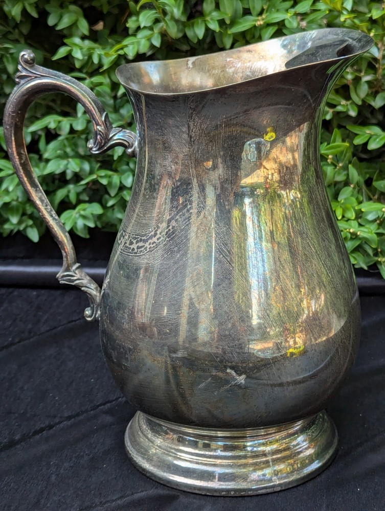 VINTAGE SILVER PLATED UNBRANDED WATER PITCHER ICE GUARD NICE PATINA Ornate