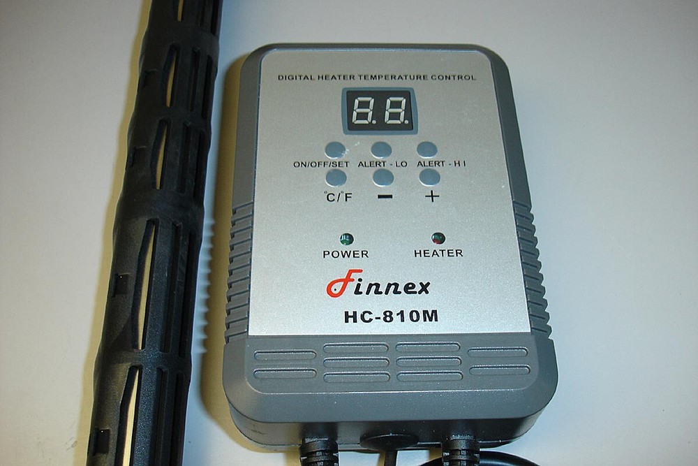 Finnex HC-810M Digital Temperature Controller + Finnex Titanium Heater - Nice
