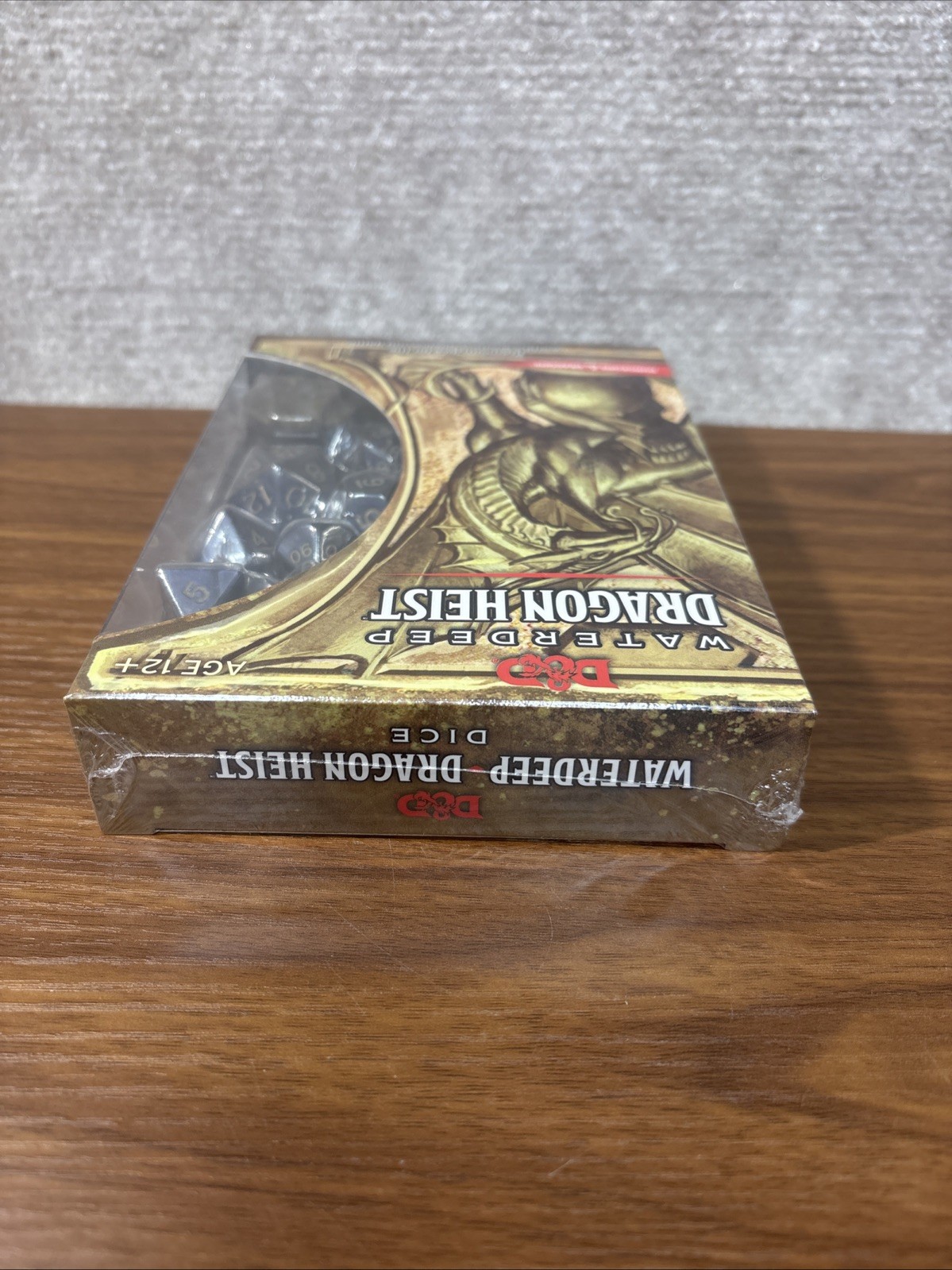 D&D Waterdeep Dragon Heist Dice Set with Life Counter, New