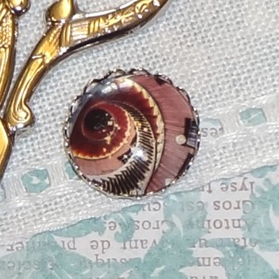 NEEDLE MINDER 3 in a PACK