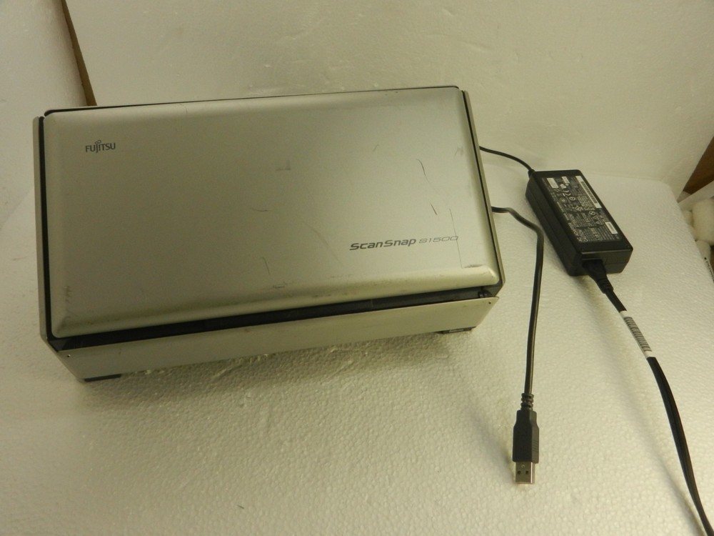 Fujitsu Scan Snap S1500 Scanner w/ AC Adapter & USB CABLE - SILVER