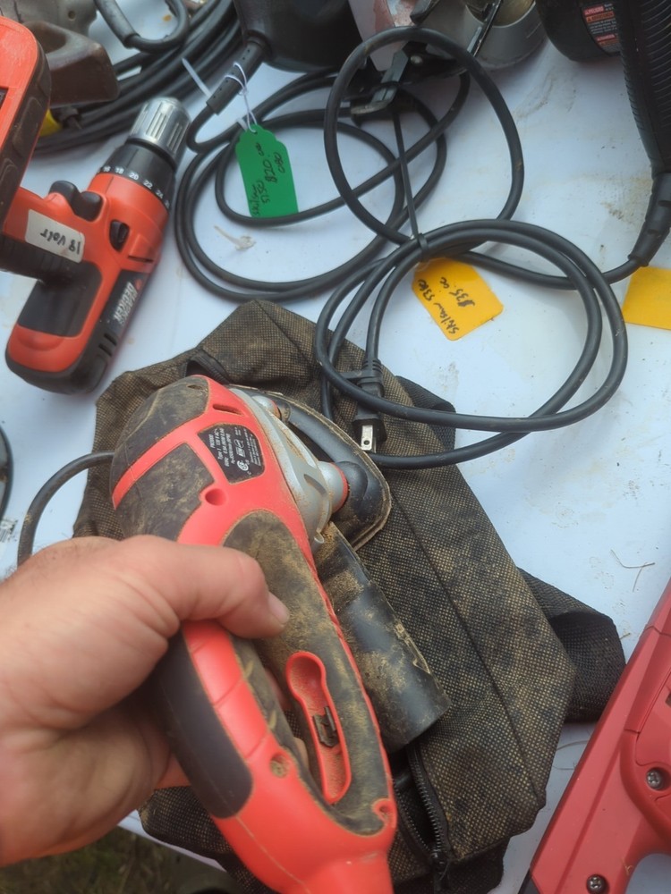 BLACK & DECKER PM3000 Sander