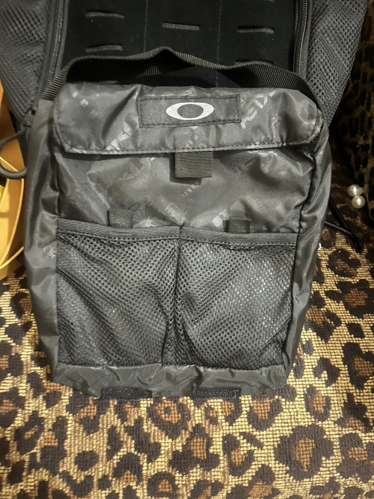 Oakley Extractor Sling Pack 2.0
