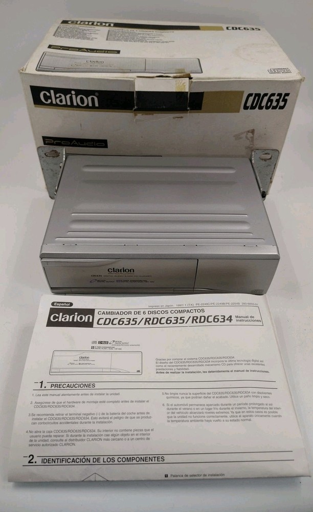 Clarion CDC635 6-Disc CD Changer Only! Doesn't Include 6 Disc Magazine