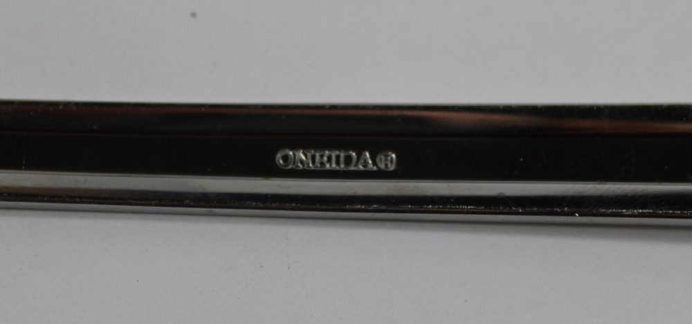 14 Pce. Oneida Stainless Flatware UNKNOWN PATTERN Textured Handle Vietnam 119