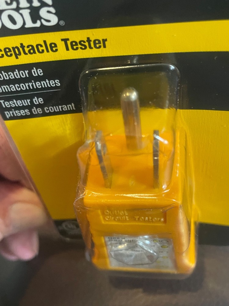 Klein Tools RT100 Receptacle Tester