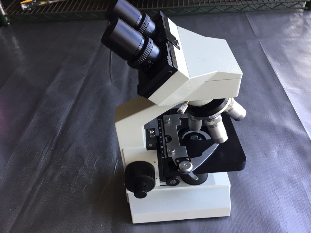 OMAX 40X–1000X Lab-Grade Microscope with Oil Immersion Objective Digital Camera