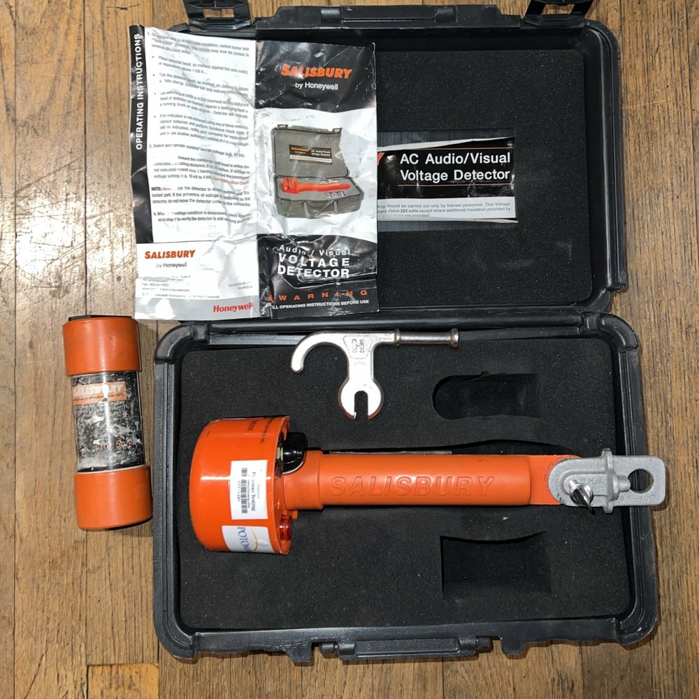 Salisbury  Audio / Visual Voltage Detector Untested