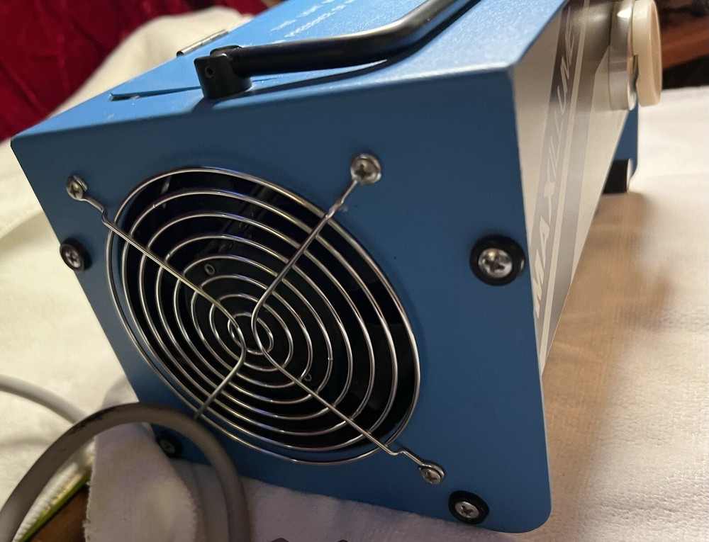 BFW Maxillume Light Source With Headlight