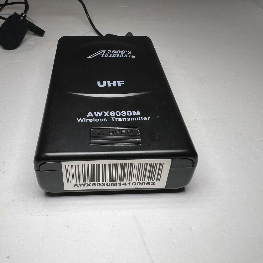 Audio2000’s Wireless Microphone and Lavalier Microphone Preowned Working