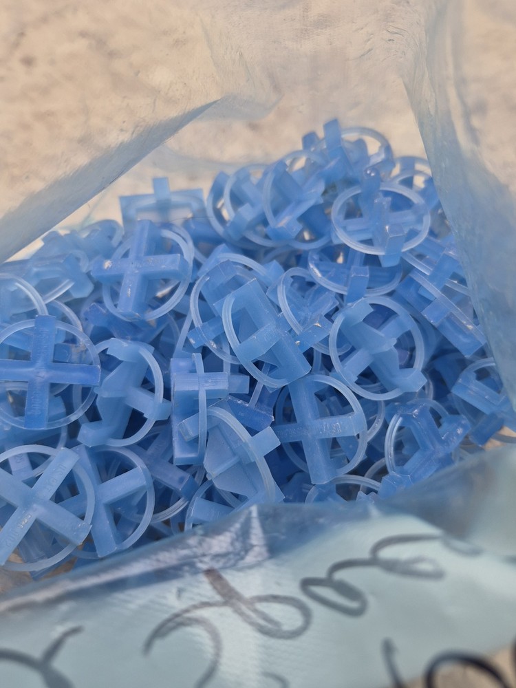 100+ Tile Spacers 1/4" Blue Plastic Cross Shape for Flooring Wall Tiling