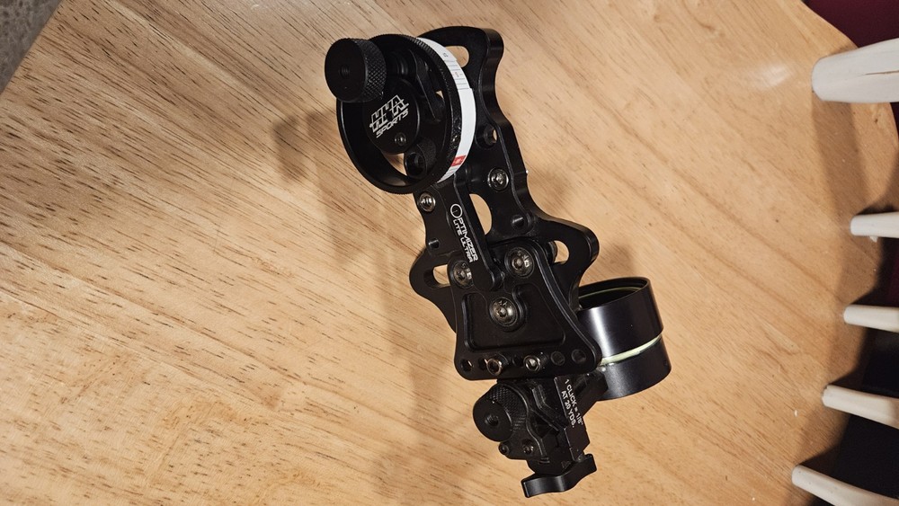 HHA Optimizer  Right Hand Archery / Bow Sight .010 Pin