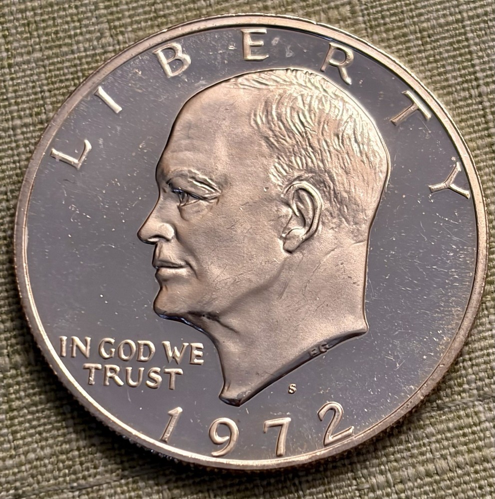 1972 S Eisenhower 40% Silver Dollar BU.