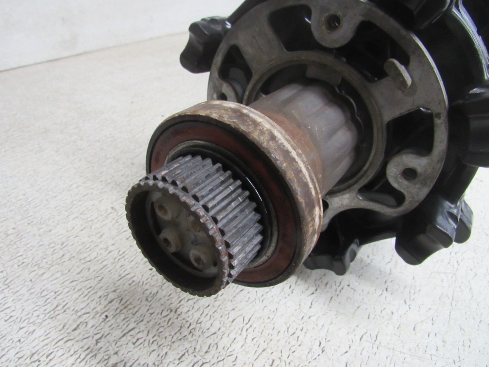 21 SKI DOO BACKCOUNTRY SPORT 600 EFI DRIVE SHAFT DRIVERS COGS 8 TOOTH OEM #0368