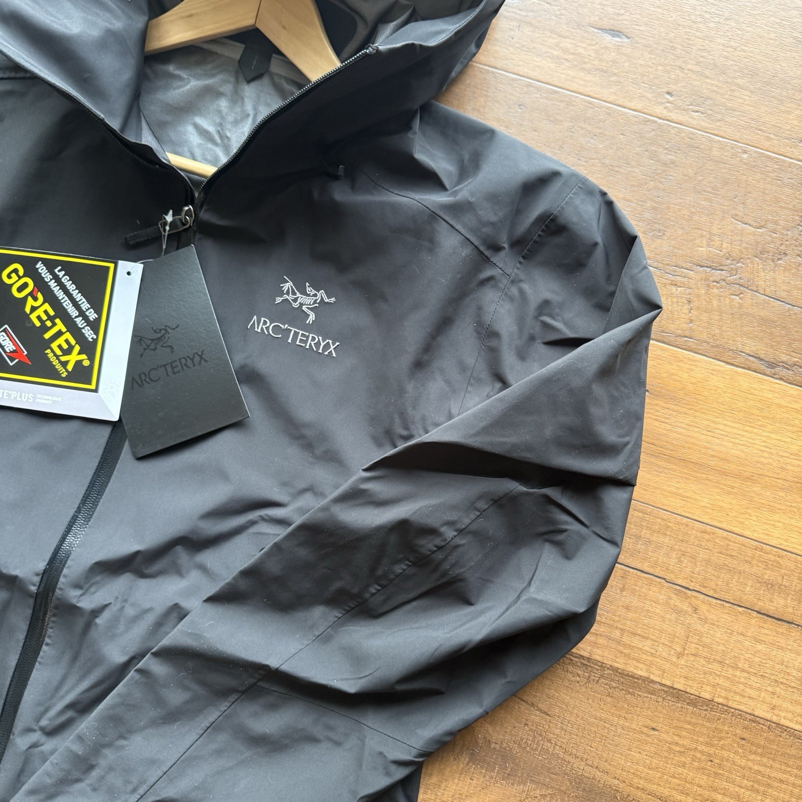 Arcteryx Beta LT Black Large New