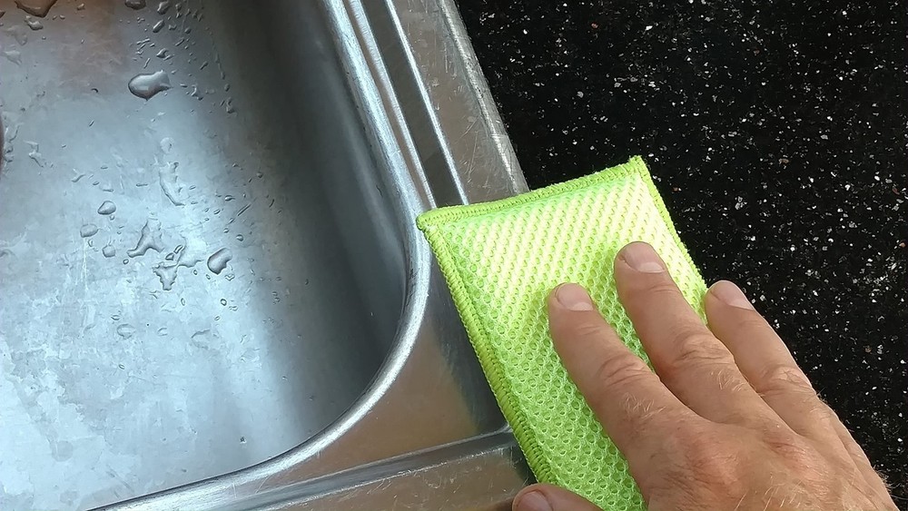 Kitchen Sponge | Odor Resistant, Non-Scratch Microfiber Mesh & Terry Cloth Sp...