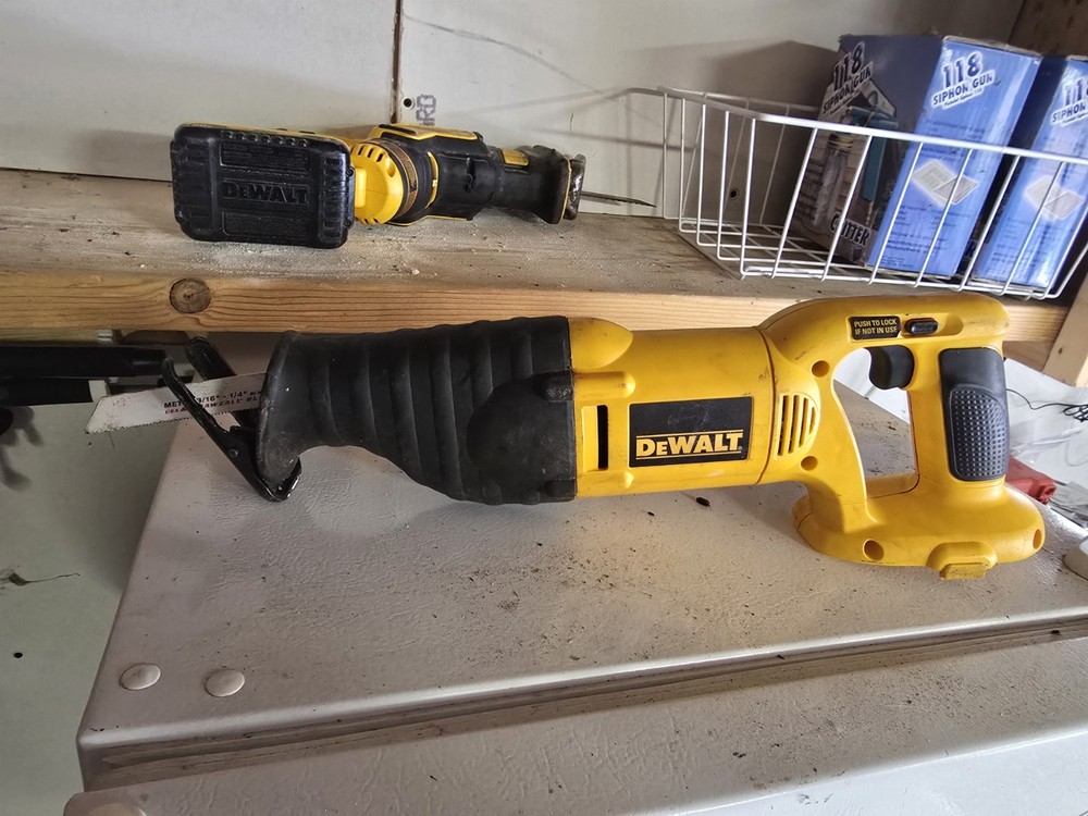 dewalt 18v reciprocating saw