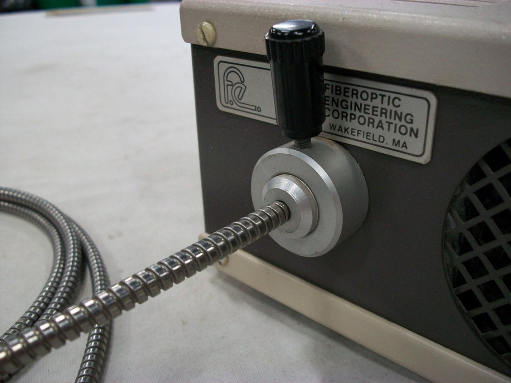 FIBER OPTIC LIGHT SOURCE