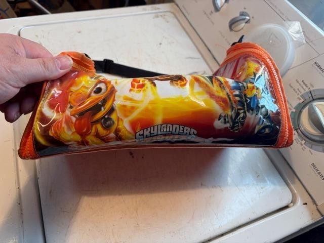 Skylanders Giants Carrying Oval Case - Orange