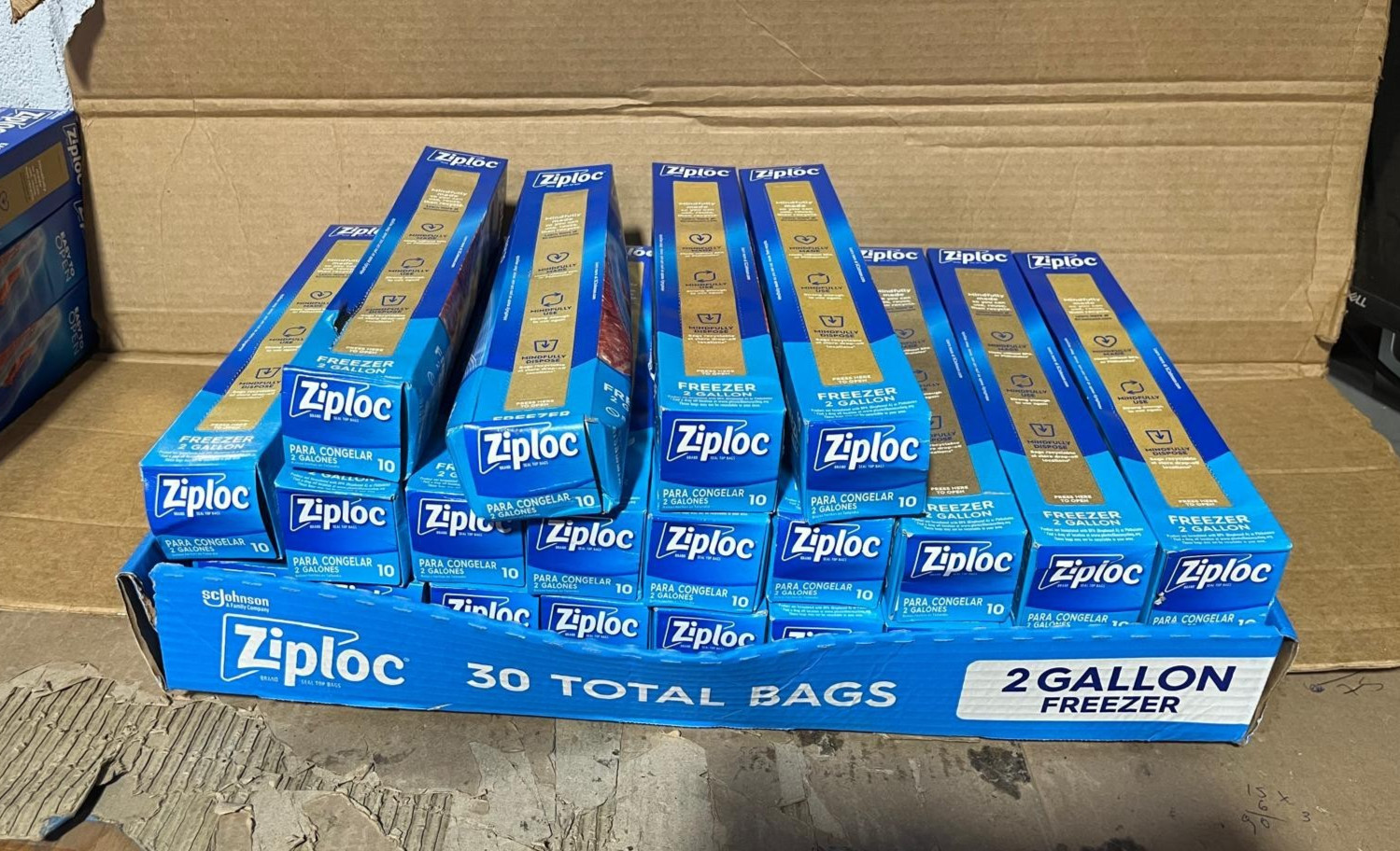 3 Pack - Ziploc 2 Gallon Freezer Bags, 10 Count (13" x 15") **Damaged Open Box**