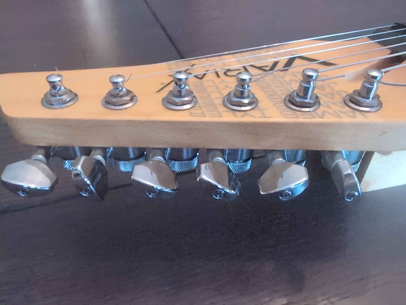 LINE 6 JTV-69 James Tyler Variax Metallic Red w/ Peripherals & Accessories