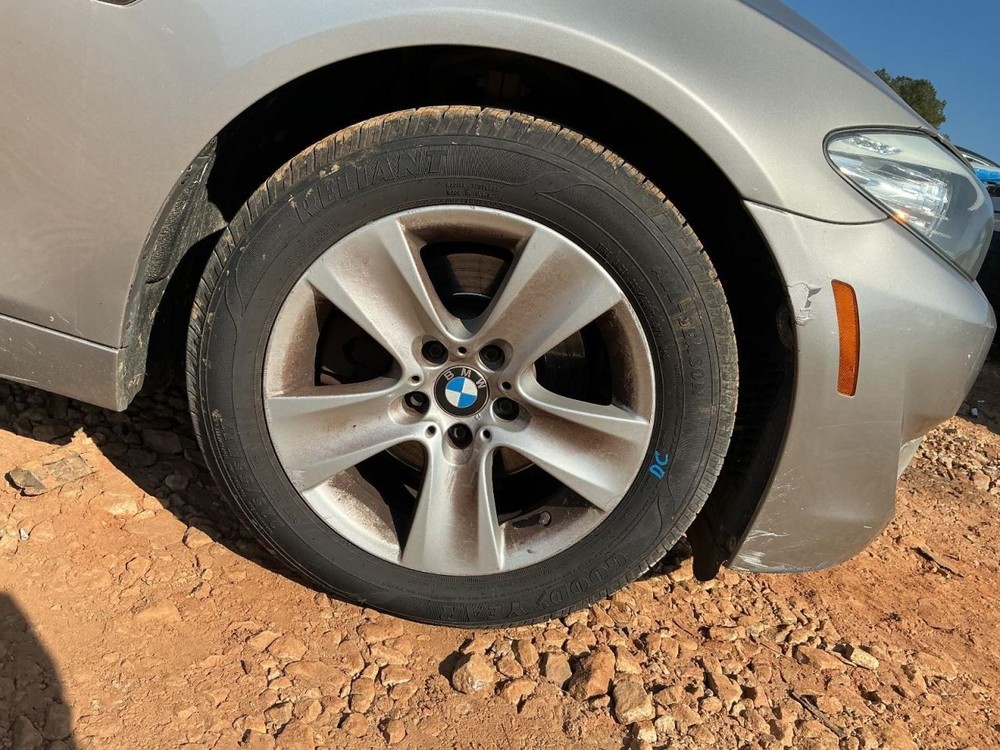 528I 2011 Glove Box 4958749