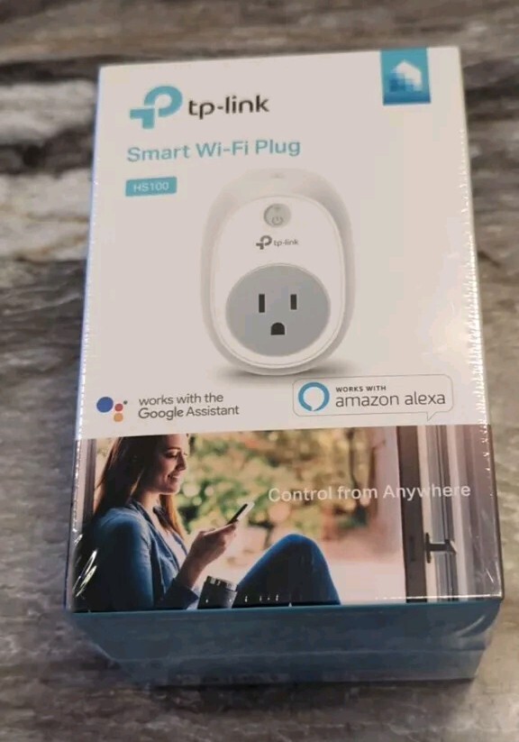 TP-Link - HS100 - Smart WiFi Plug - w/ Google Assistant & Amazon Alexa NEW