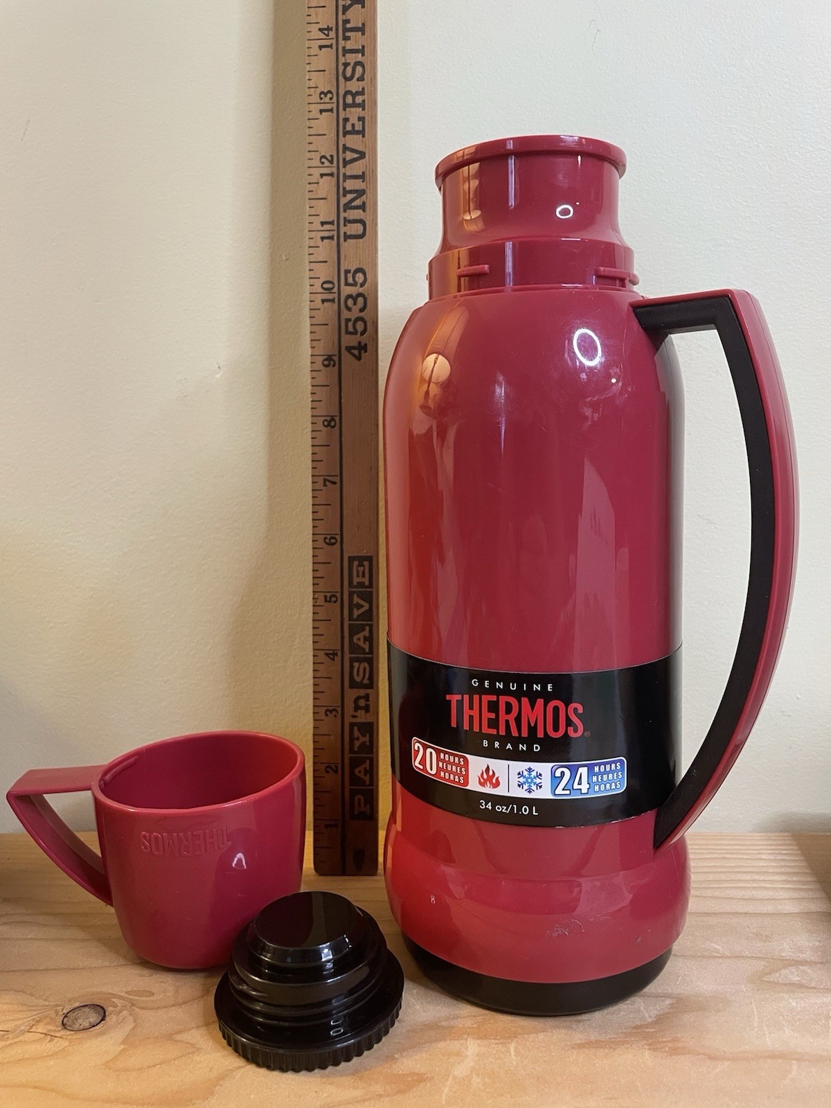 Thermos 33110atri6 Carafe Beverage Bottle 34 Oz / 1.0 Liter Red NEW