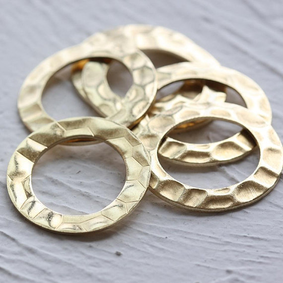 6 Pieces Raw Brass Textured Ring - Loop 27mm (3896C)