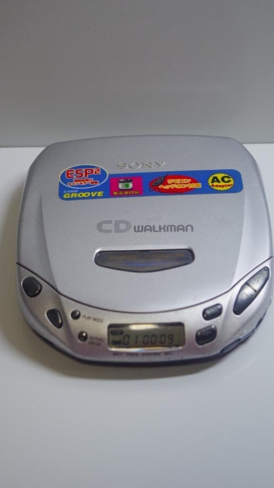 SONY D-E404 COMPACT DISC COMPACT PLAYER CD WALKMAN Silver Tested Used