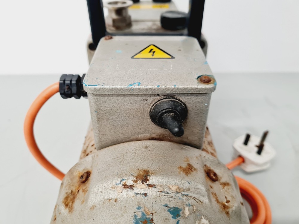 Edwards 5 E2M5 Vacuum Pump